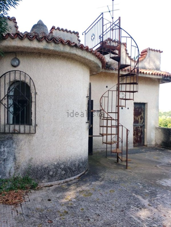 casa indipendente in vendita a Gualtieri Sicaminò