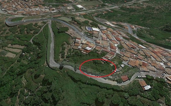 terreno edificabile in vendita a Gualtieri Sicaminò