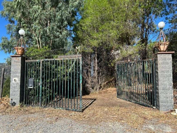 casa indipendente in vendita a Gualtieri Sicaminò