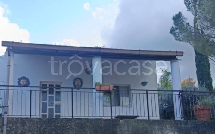 casa indipendente in vendita a Gualtieri Sicaminò