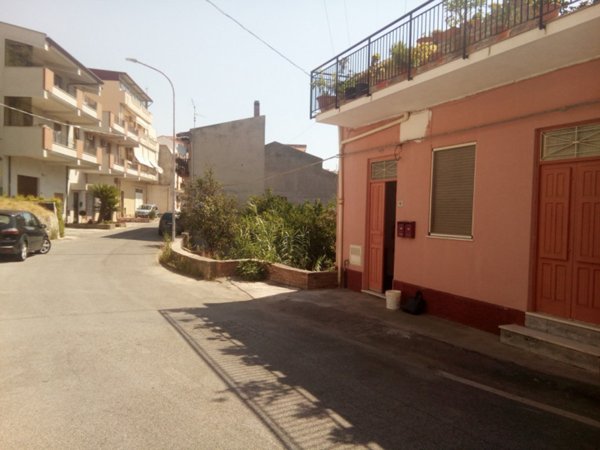 appartamento in vendita a Gualtieri Sicaminò