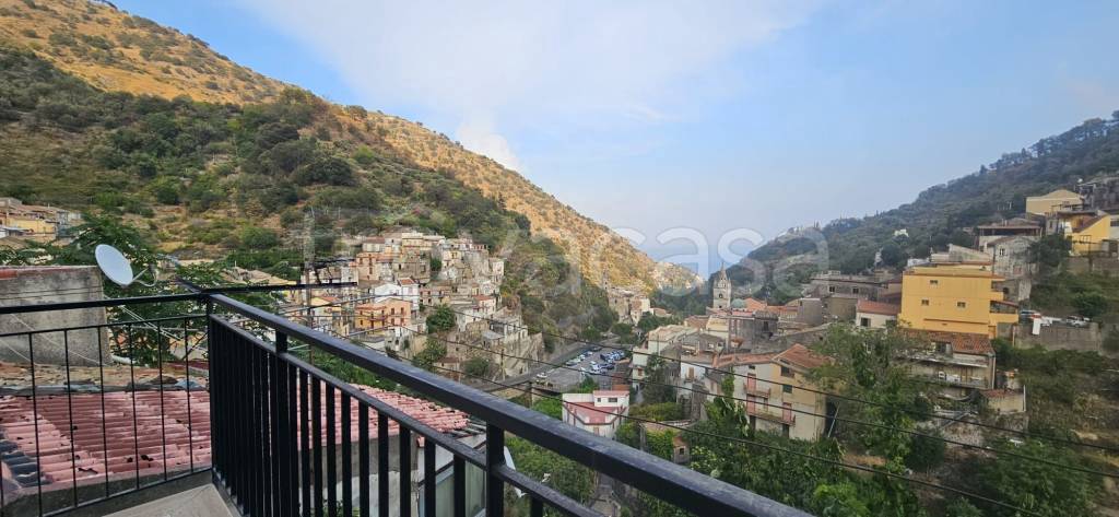 casa indipendente in vendita ad Itala