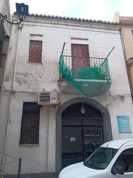 casa indipendente in vendita ad Itala in zona Borgo