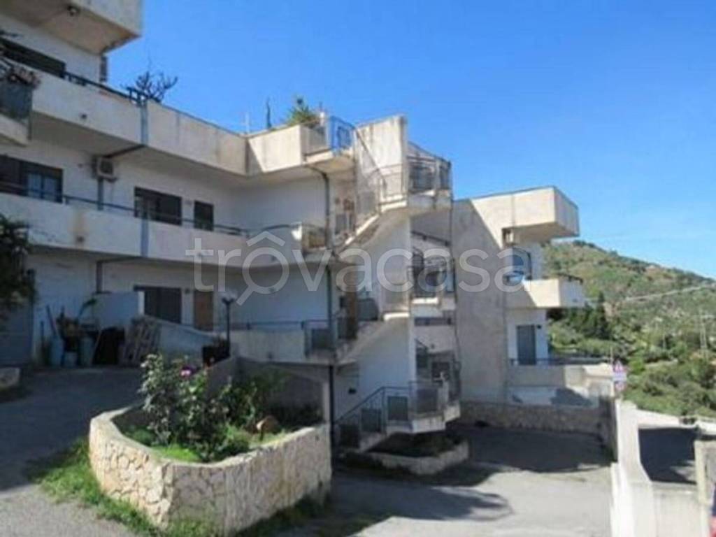 casa indipendente in vendita ad Itala