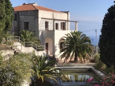 casa indipendente in vendita a Leni
