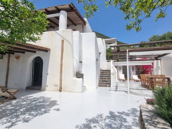 casa indipendente in vendita a Leni