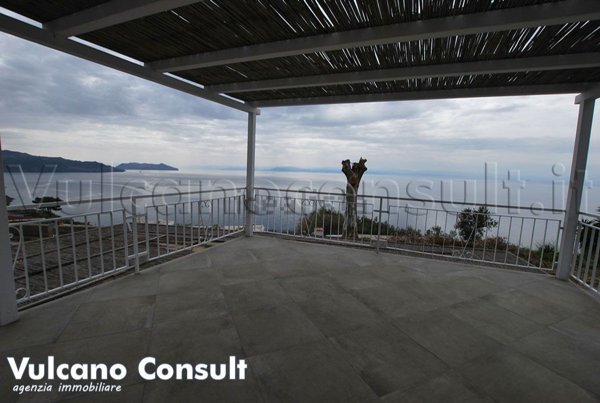 casa indipendente in vendita a Leni