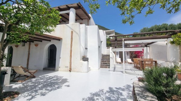 casa indipendente in vendita a Leni