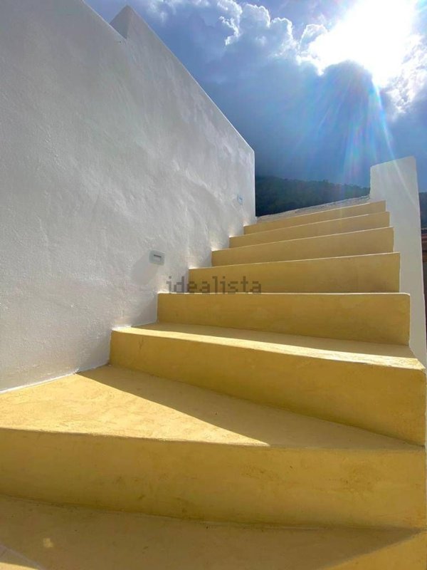 casa indipendente in vendita a Leni in zona Rinella