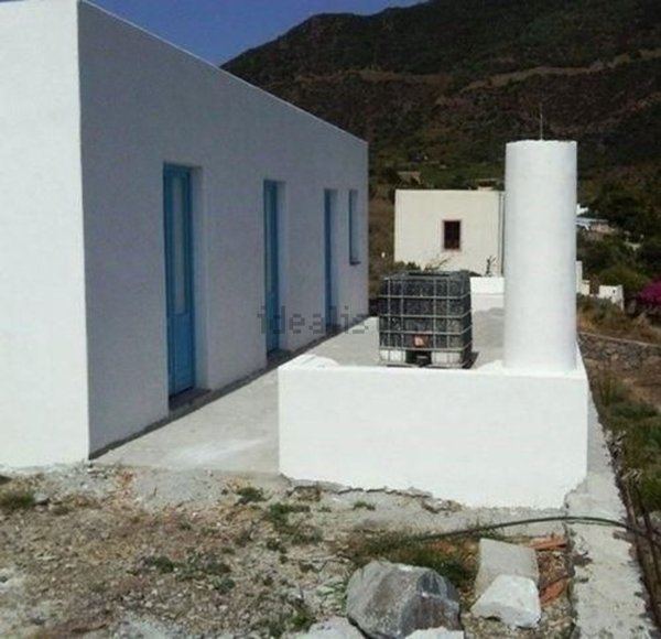casa indipendente in vendita a Leni in zona Rinella