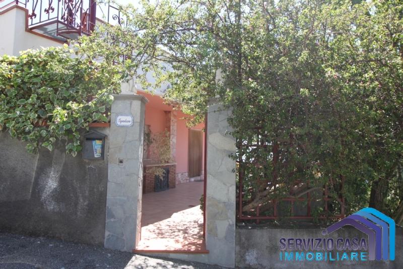 appartamento in affitto a Letojanni