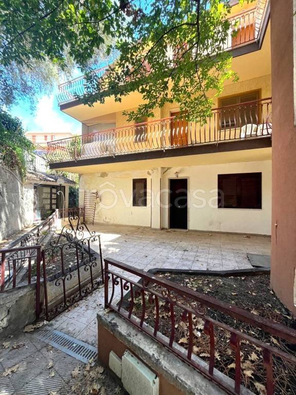 appartamento in vendita a Letojanni