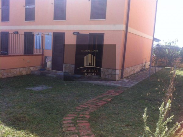 casa indipendente in vendita a Letojanni