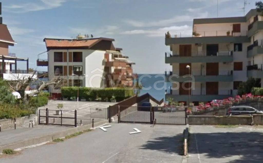 appartamento in vendita a Letojanni