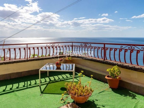casa indipendente in vendita a Letojanni