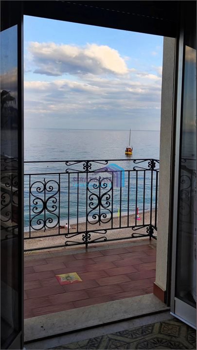 casa indipendente in vendita a Letojanni