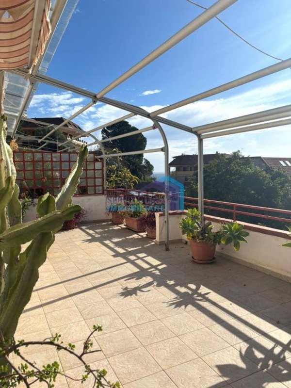 casa indipendente in vendita a Letojanni