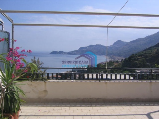 appartamento in vendita a Letojanni