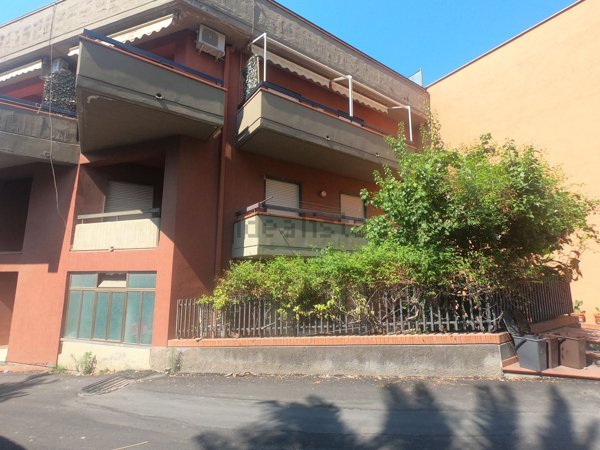 appartamento in vendita a Letojanni