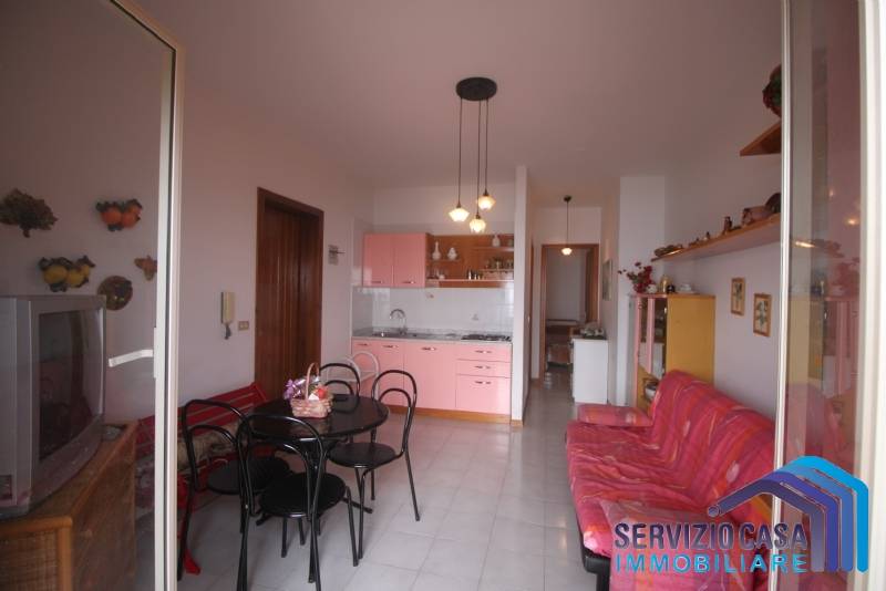 appartamento in vendita a Letojanni