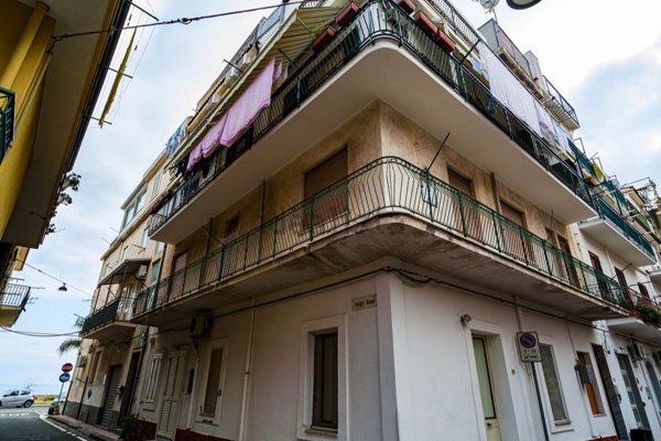 appartamento in vendita a Letojanni