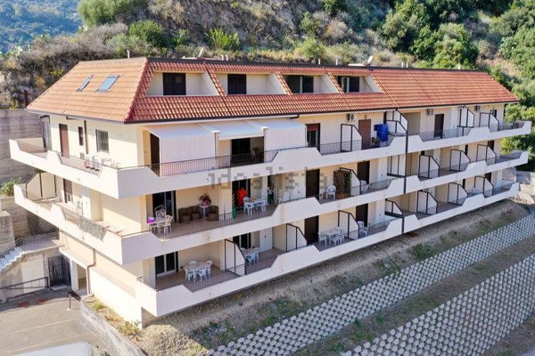 appartamento in vendita a Letojanni