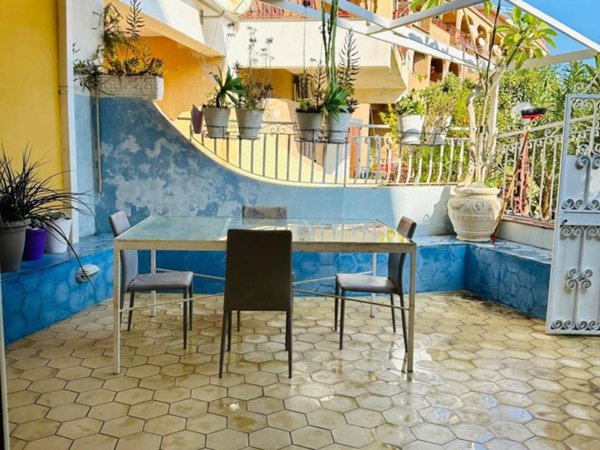 appartamento in vendita a Letojanni
