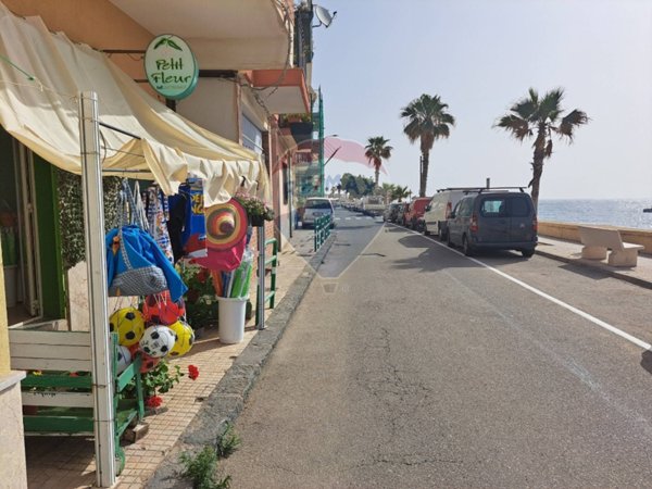 negozio in vendita a Letojanni