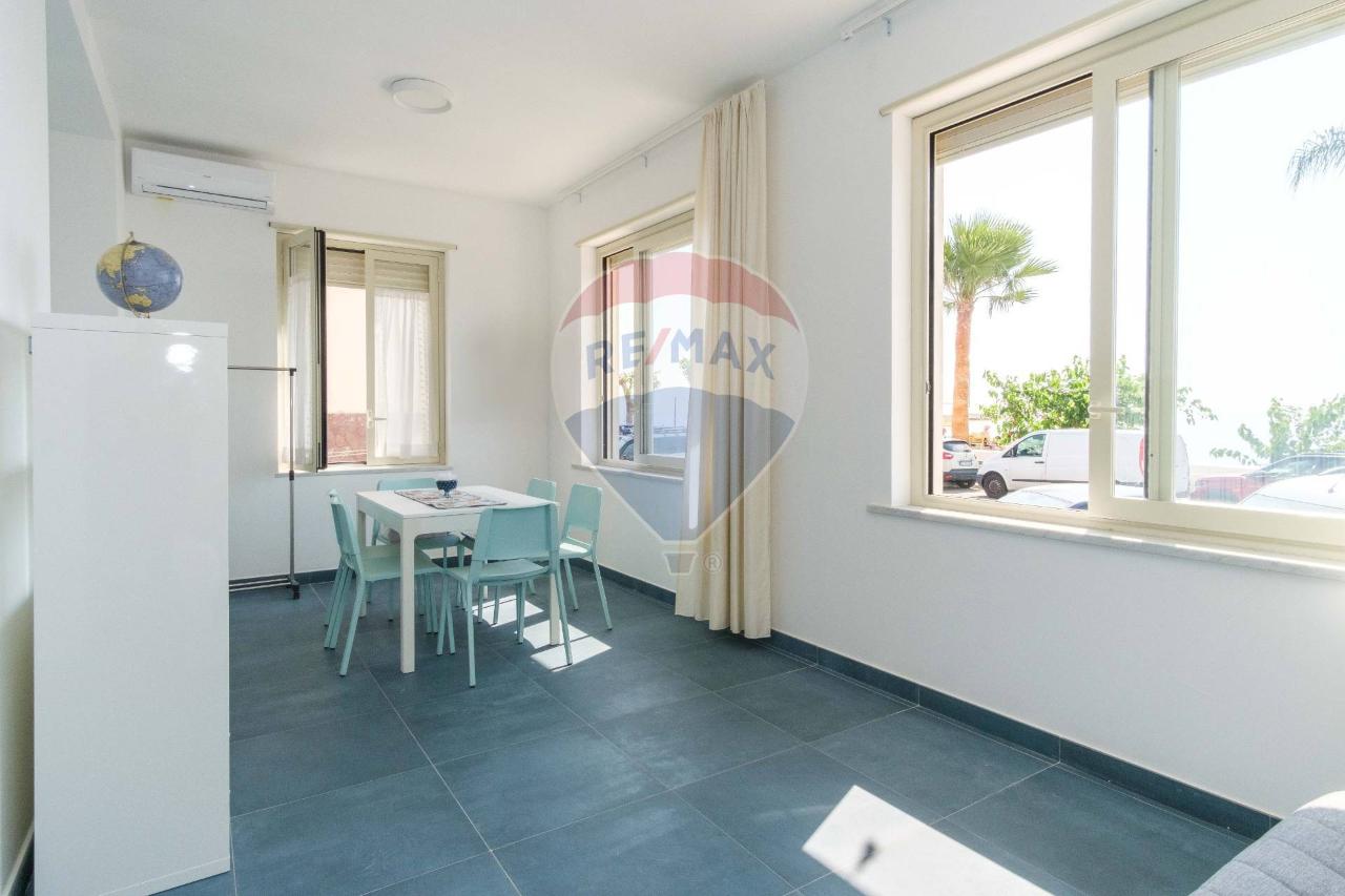 appartamento in vendita a Letojanni