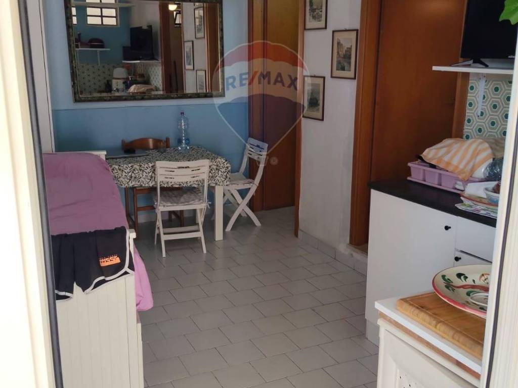 locale commerciale in vendita a Letojanni