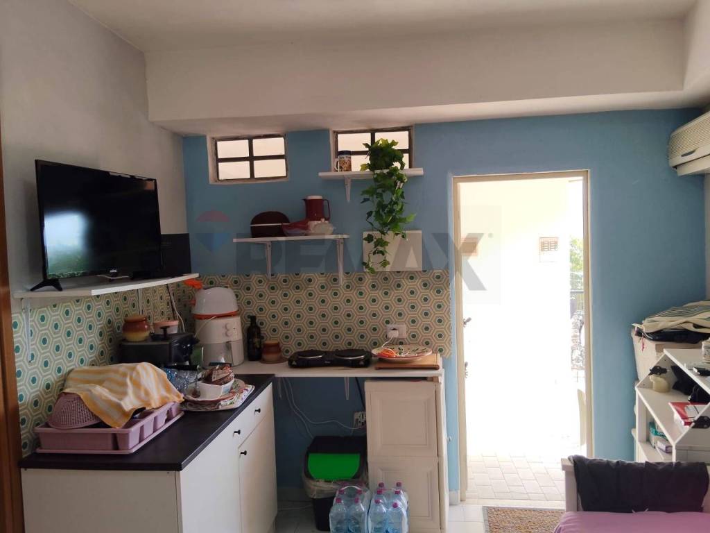 locale commerciale in vendita a Letojanni