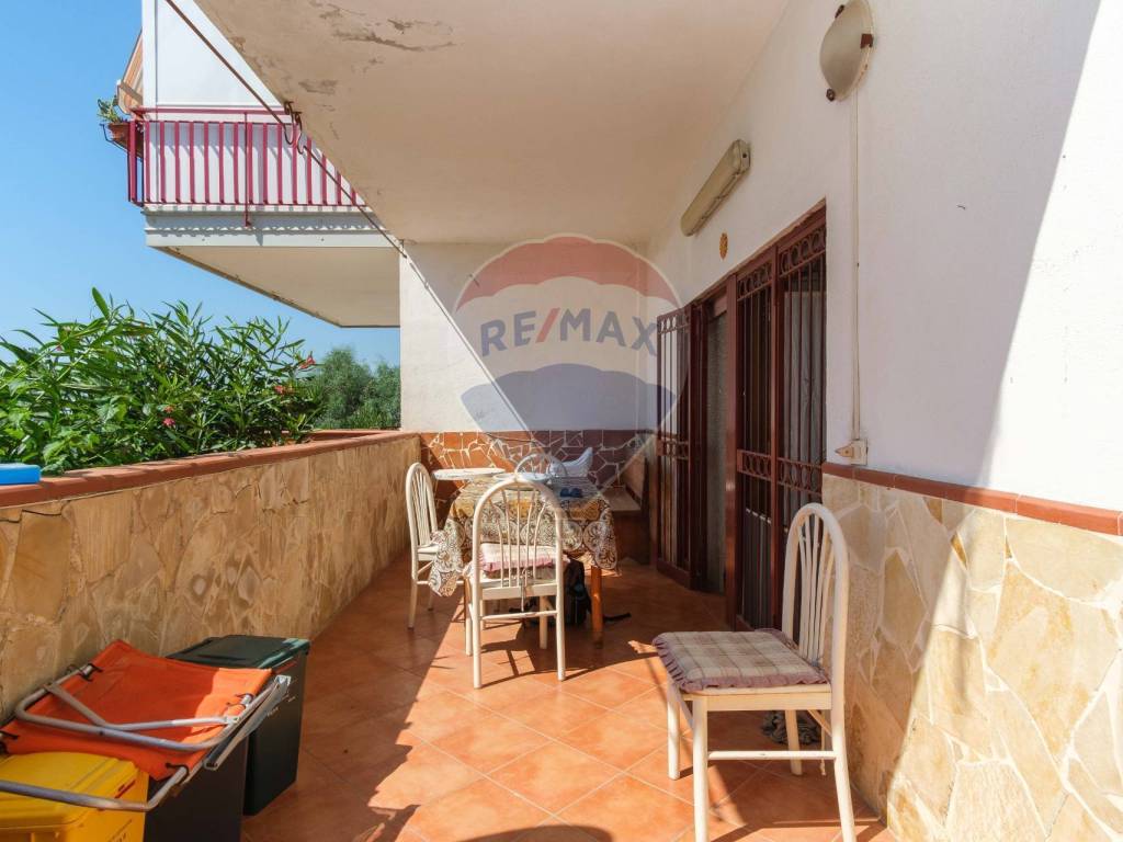 appartamento in vendita a Letojanni