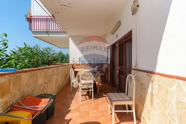 appartamento in vendita a Letojanni