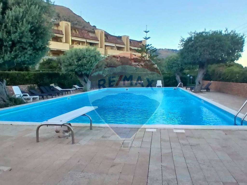 appartamento in vendita a Letojanni