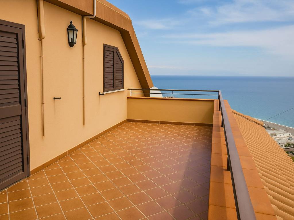 appartamento in vendita a Letojanni