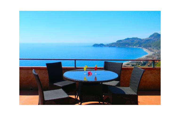 appartamento in vendita a Letojanni