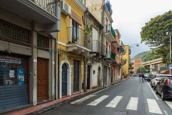 appartamento in vendita a Letojanni