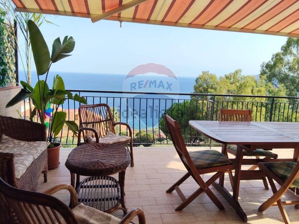 appartamento in vendita a Letojanni