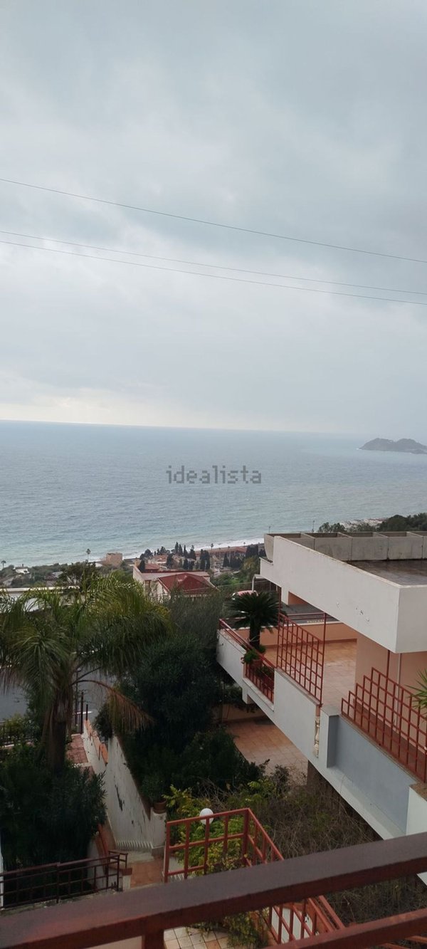 appartamento in vendita a Letojanni