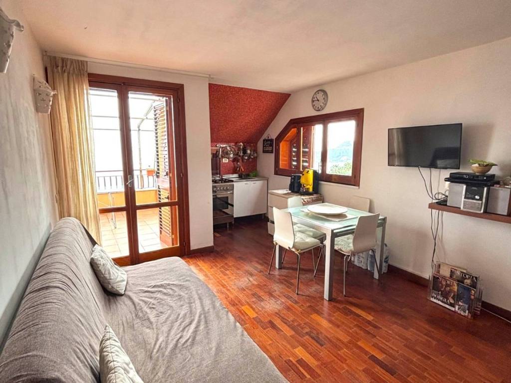 appartamento in vendita a Letojanni