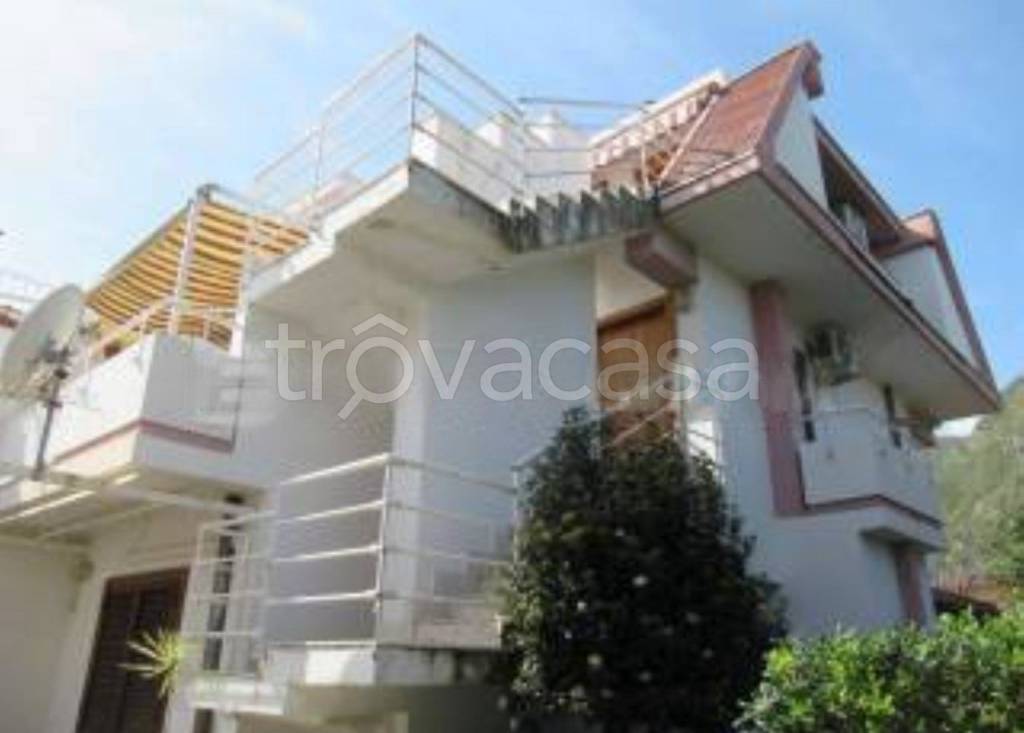 appartamento in vendita a Letojanni