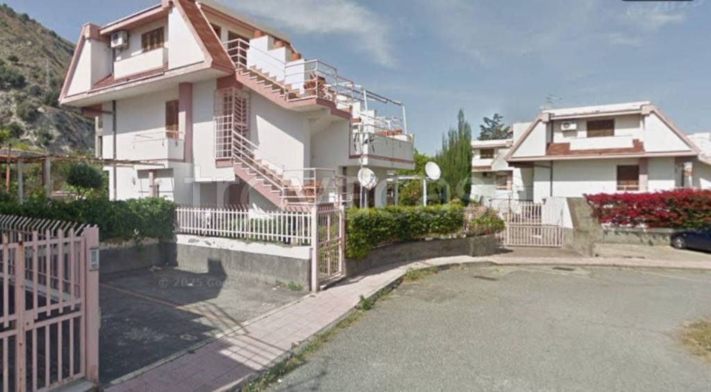 appartamento in vendita a Letojanni