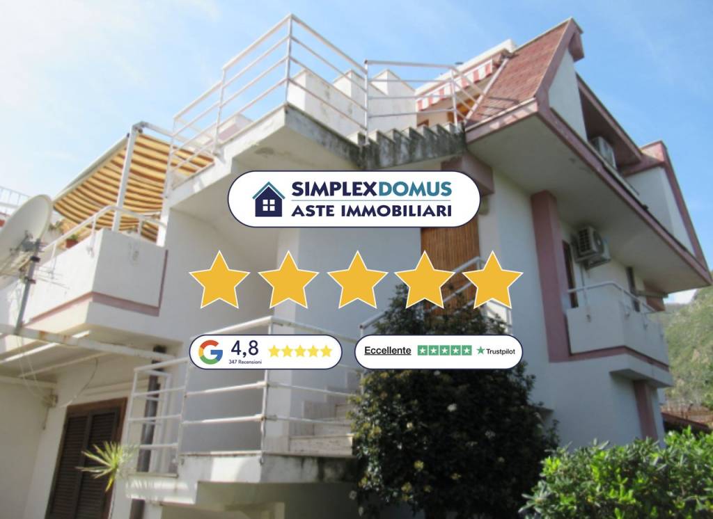 casa indipendente in vendita a Letojanni