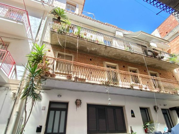 appartamento in vendita a Letojanni