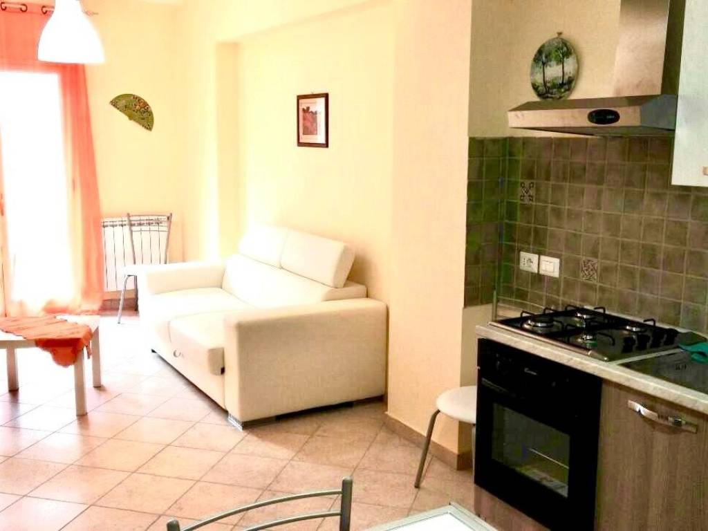 appartamento in vendita a Letojanni