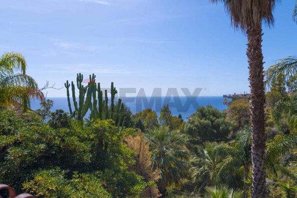 appartamento in vendita a Letojanni