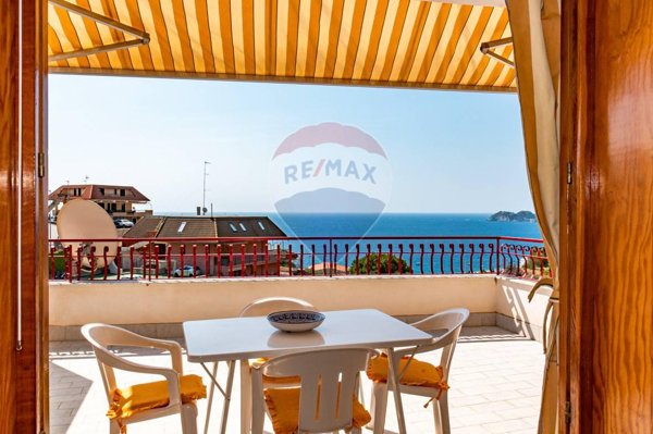 appartamento in vendita a Letojanni