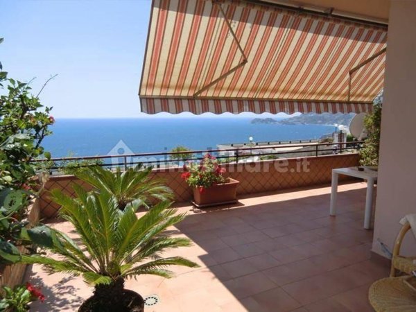 appartamento in vendita a Letojanni