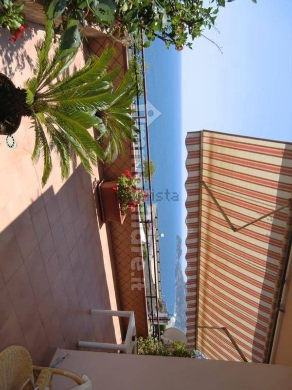 appartamento in vendita a Letojanni