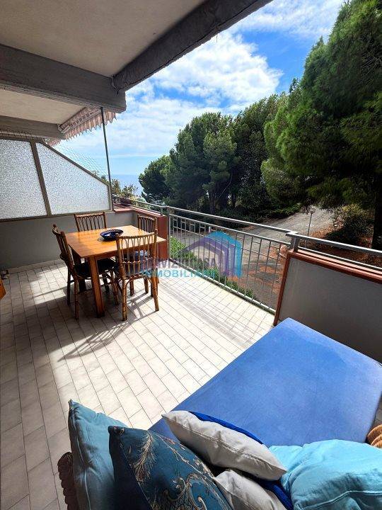 appartamento in vendita a Letojanni